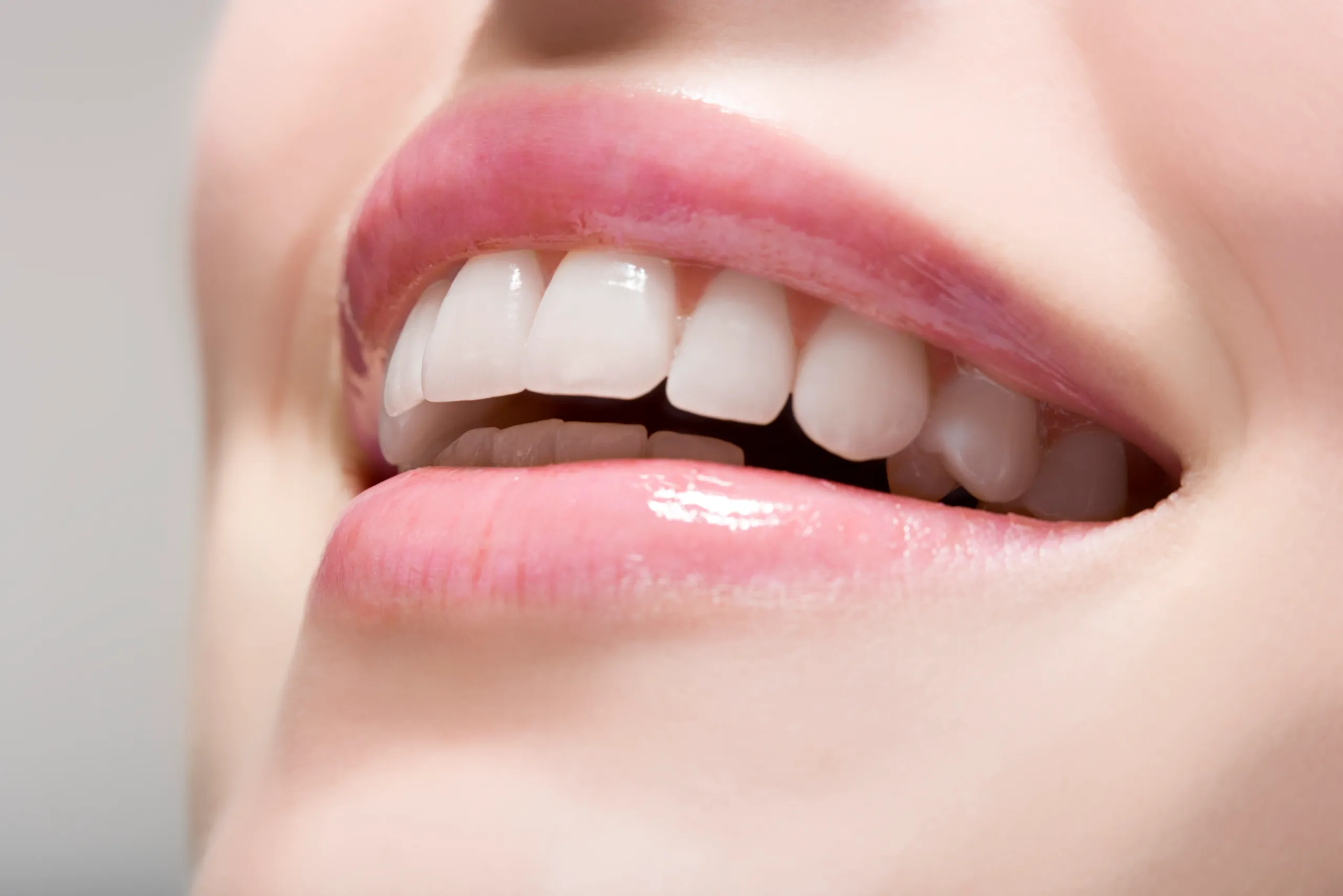 Keep Your Smile Radiant: How Nutrition Supports Teeth Whitening Maintenance Folkestone